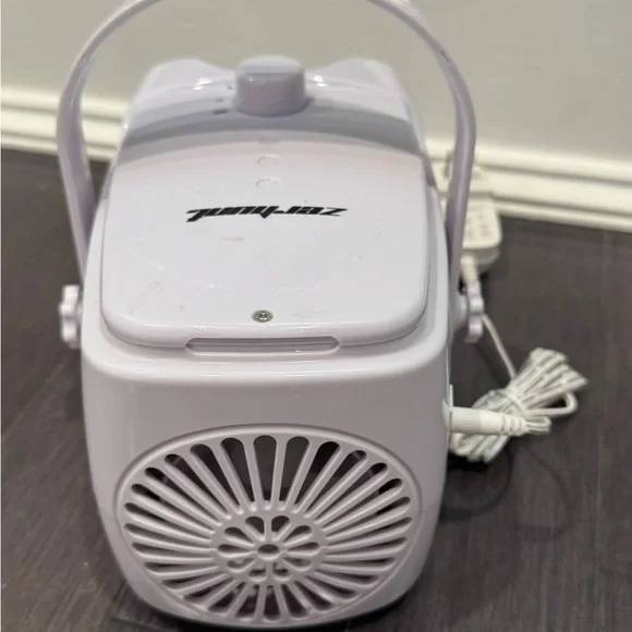 NWOT Zehunt White Electric Bubble Machine - Picture 3 of 6